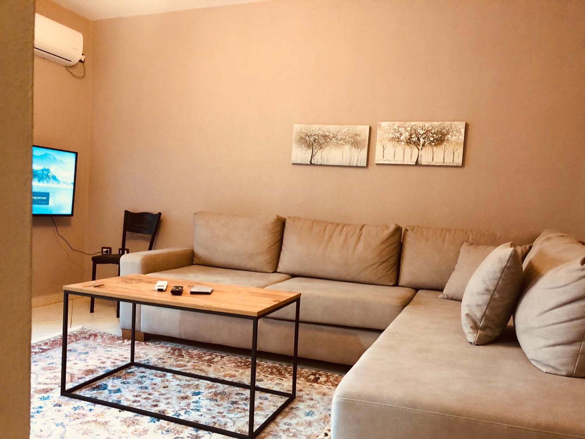 Qemal Stafa Apartment Тирана Екстер'єр фото