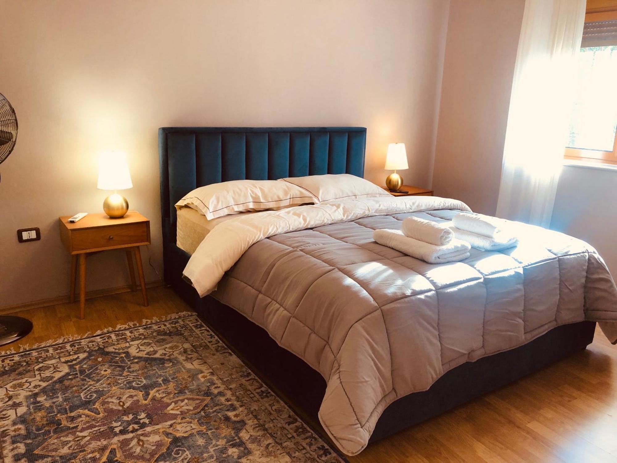 Qemal Stafa Apartment Тирана Екстер'єр фото